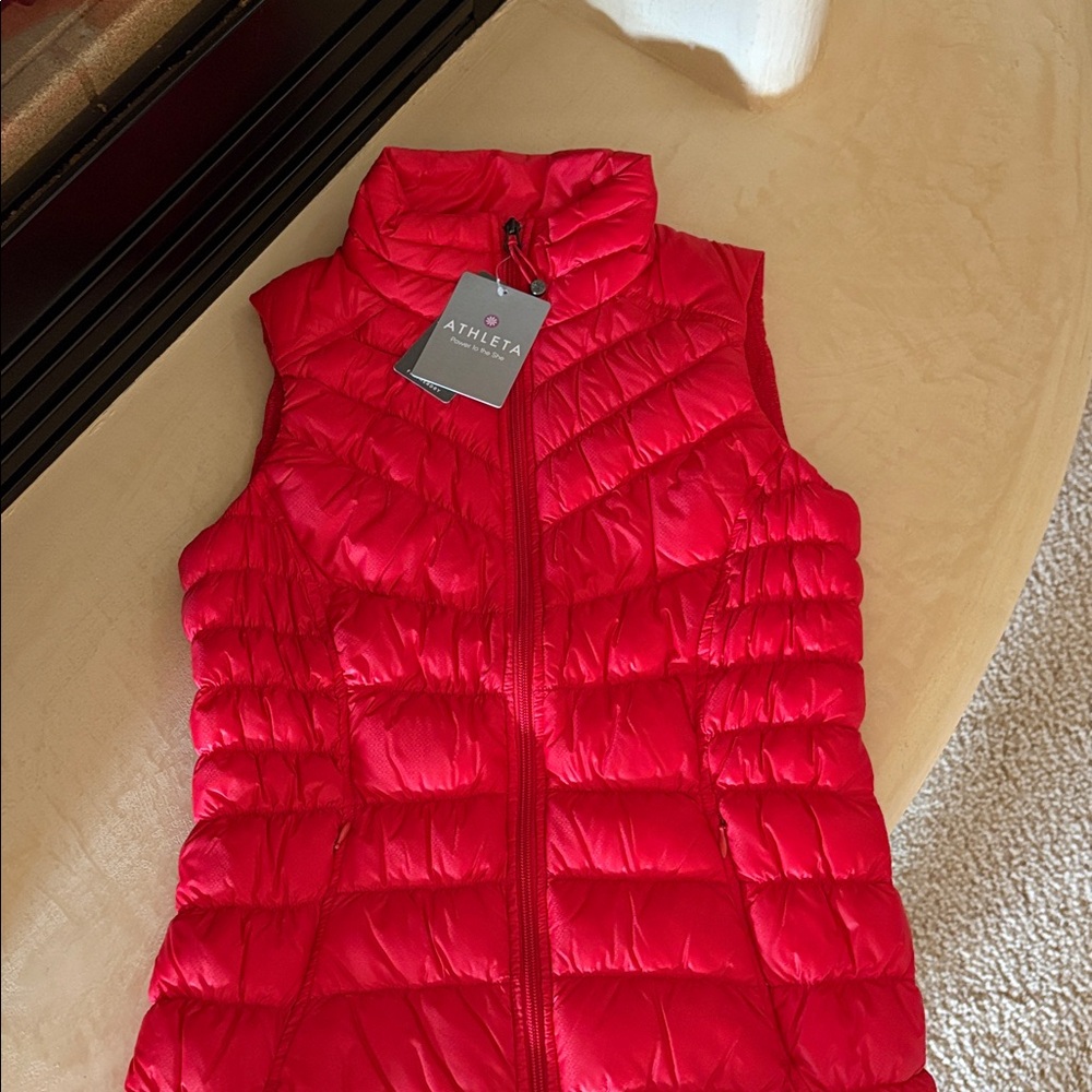Athleta Red Downalicious Deluxe Vest - Picture 10 of 11